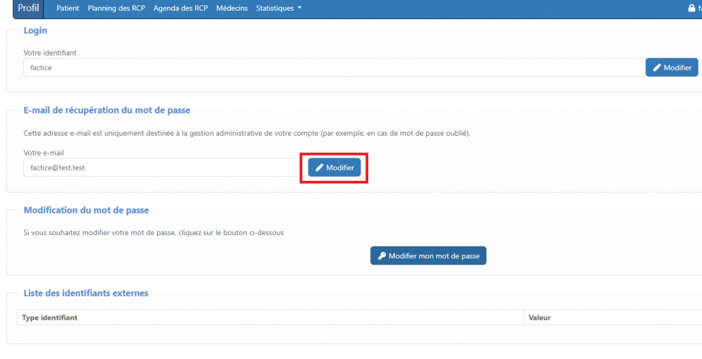La zone encadrée en rouge correspond au bouton modifier sur lequel l'utilisateur doit cliquer pour modifier l'e-mail de récupération de mot de passe.